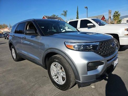 Used 2022 Ford Explorer 4WD w/ Class IV Trailer Tow Package image 2