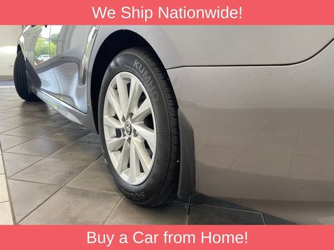 Used 2024 Toyota Camry SE FWD image 17