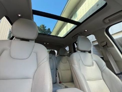 Used 2016 Volvo XC90 T6 Momentum AWD/4WD image 27