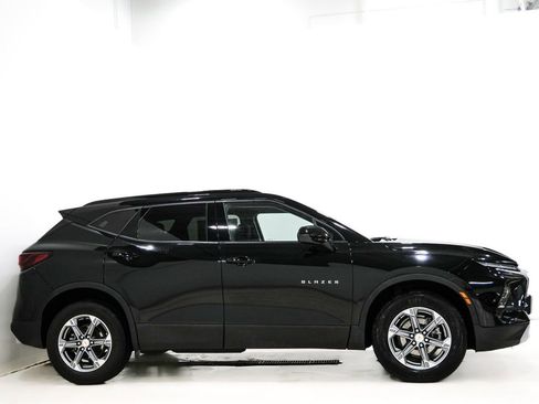 Used 2023 Chevrolet Blazer LT w/ Convenience Package AWD/4WD image 4