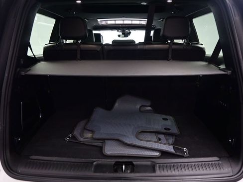 Used 2022 Jeep Wagoneer Series III w/ Premium Group I image 38