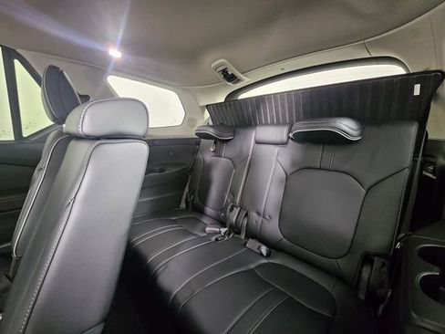 Used 2023 Honda Pilot Elite image 20