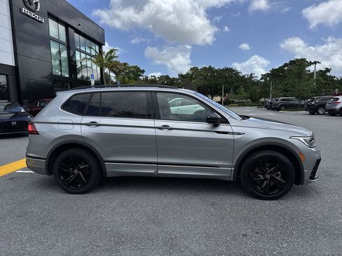 Used 2023 Volkswagen Tiguan SE R-Line image 5