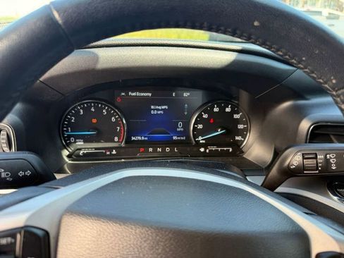 Used 2022 Ford Explorer XLT w/ Equipment Group 202A image 45