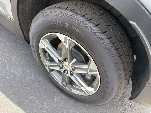 Used 2024 Chevrolet Blazer LT w/ Convenience Package image 11