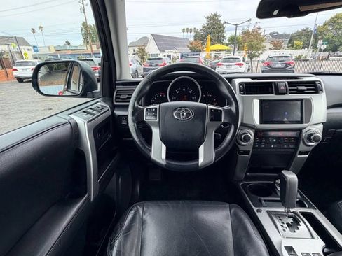 Used 2011 Toyota 4Runner Limited AWD/4WD image 34
