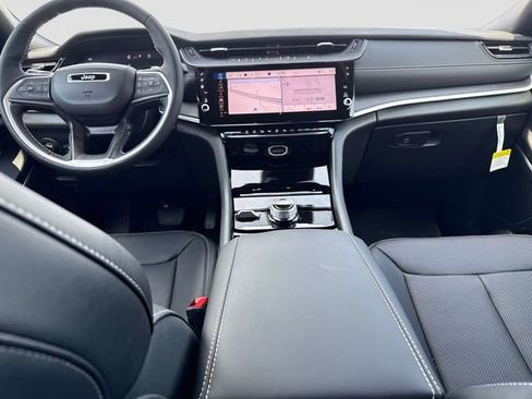 New 2026 Jeep Grand Cherokee L Limited AWD/4WD image 15