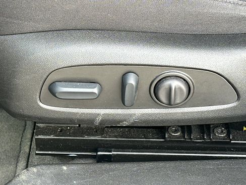 Used 2025 Chevrolet Malibu LT image 27