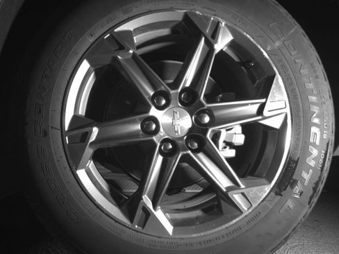 Used 2025 Chevrolet Blazer LT FWD image 16