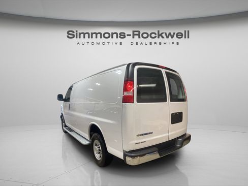 Used 2024 Chevrolet Express 2500 w/ Driver Convenience Package RWD image 3