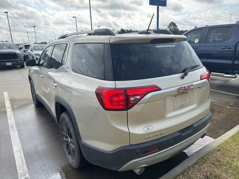 Used 2017 GMC Acadia SLT image 6