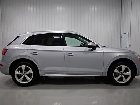 Used 2020 Audi Q5 2.0T Premium Plus w/ Premium Plus Package AWD/4WD image 38