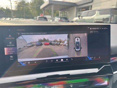 Used 2025 BMW 540i xDrive image 31