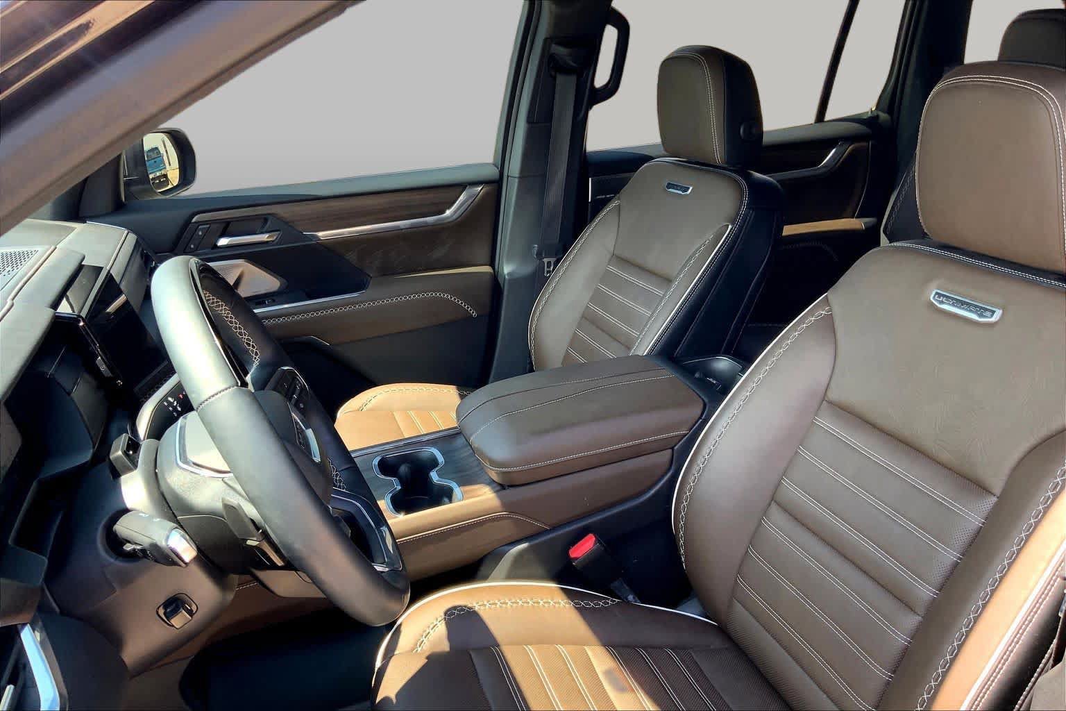 Certified 2026 GMC Acadia Denali Ultimate w/ LPO, Floor Liner Package FWD image 8