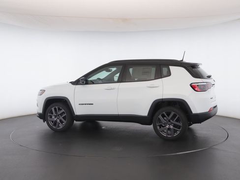 New 2026 Jeep Compass Limited image 20