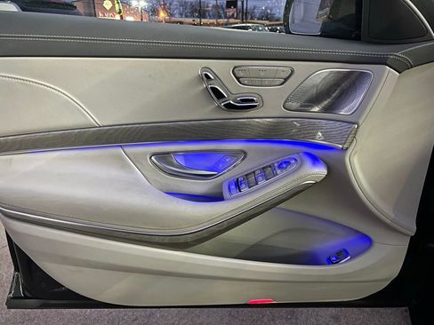 Used 2015 Mercedes-Benz S 550 S 550 image 40