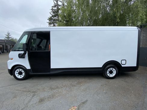Used 2024 Chevrolet Brightdrop 600 w/ Commercial Equipment Package AWD/4WD image 3