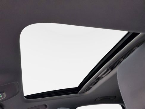 Used 2021 Audi A4 2.0T Premium w/ Convenience Package image 16