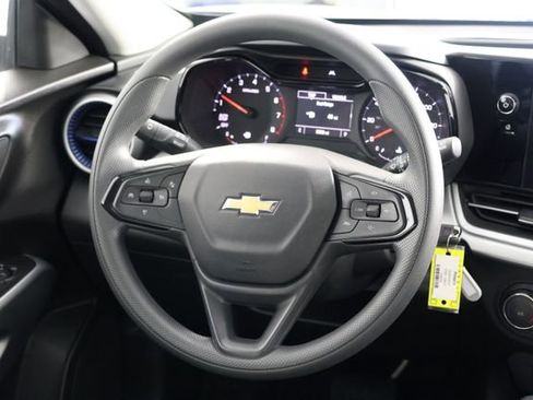 Used 2024 Chevrolet Trax LS w/ Driver Confidence Package image 10