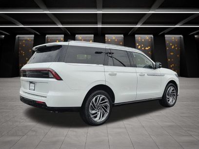 New 2027 Lincoln Navigator Reserve