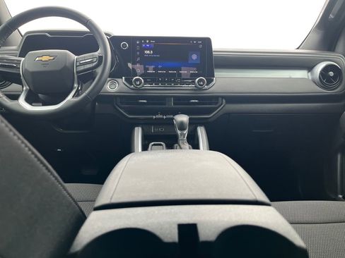 Used 2024 Chevrolet Colorado LT w/ LT Convenience Package image 3