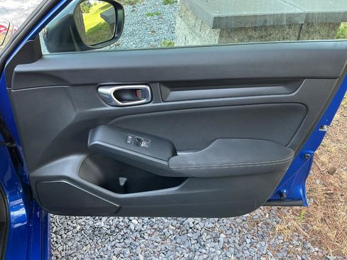 Used 2023 Honda Civic Sport image 21
