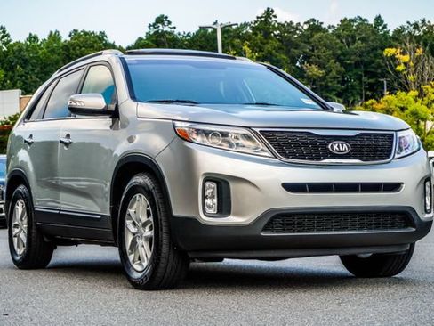 Used 2014 Kia Sorento LX FWD image 6