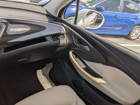 Used 2019 Buick Envision Essence image 15