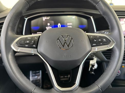 Used 2024 Volkswagen Jetta Sport image 15