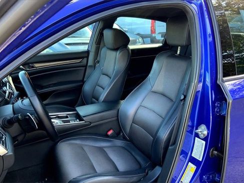 Used 2018 Honda Accord Sport image 6
