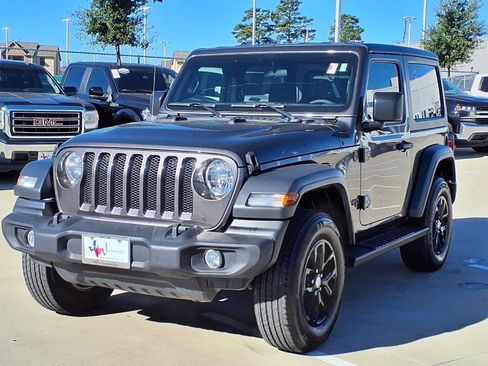 Used 2023 Jeep Wrangler Sport S image 3