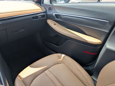 Used 2020 Hyundai Sonata Limited FWD image 15
