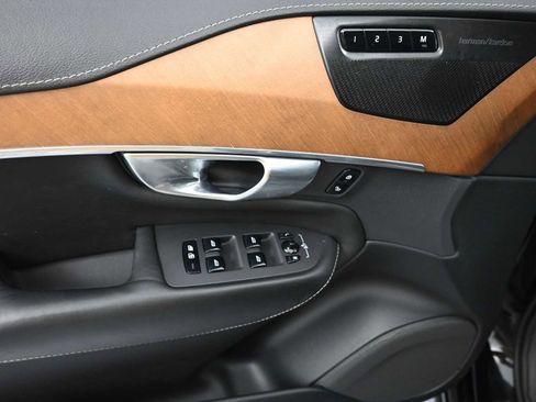 Used 2019 Volvo XC90 T6 Inscription w/ Luxury Package image 18