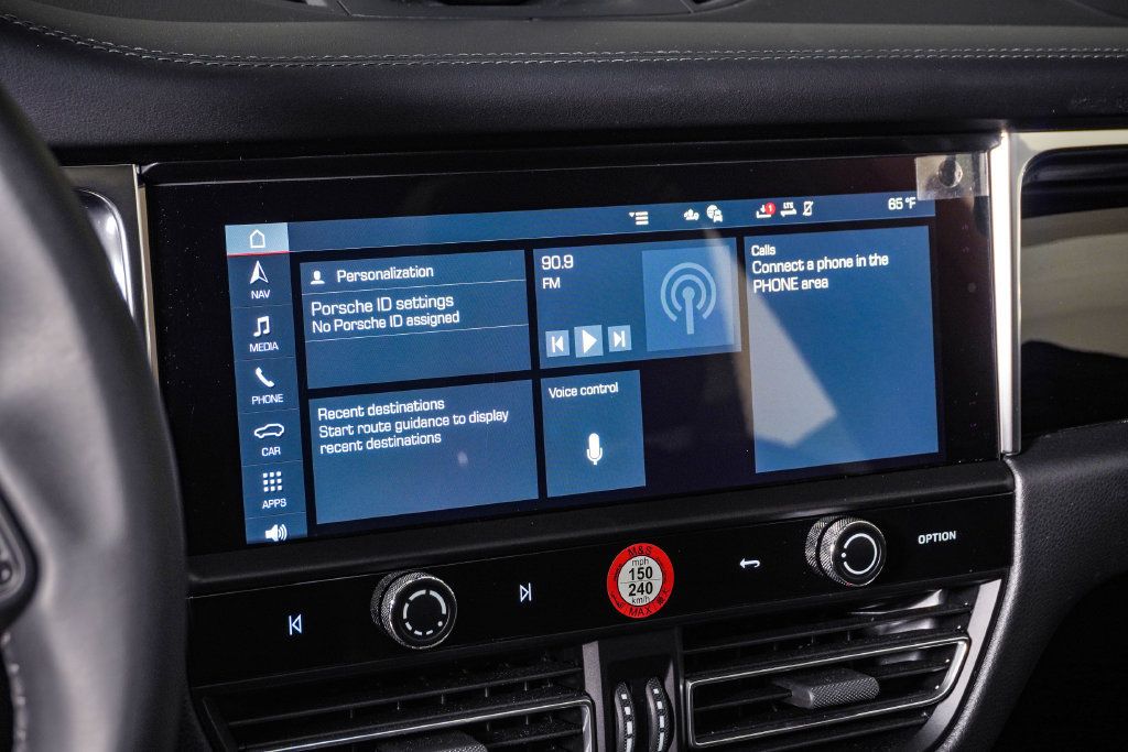 Certified 2026 Porsche Macan S AWD/4WD image 22