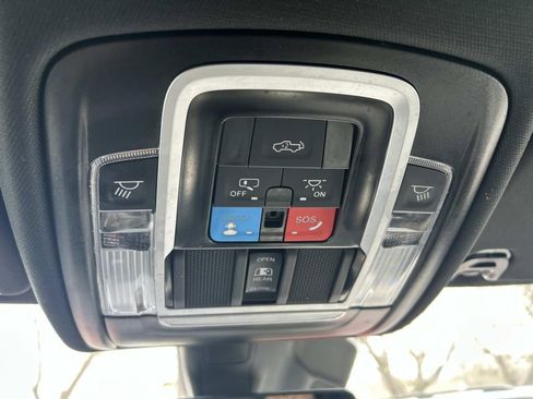 Used 2025 RAM 1500 Big Horn AWD/4WD image 36