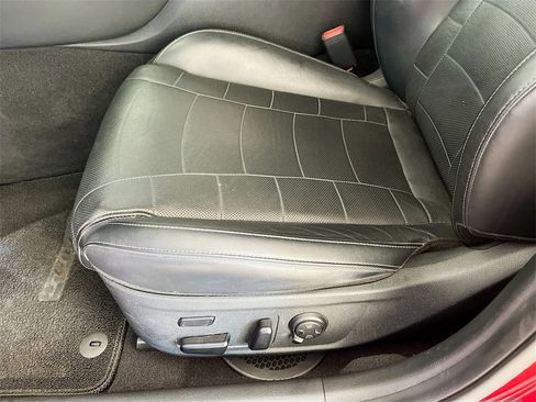 Used 2022 Kia Stinger GT2 image 19