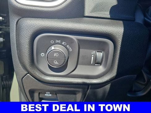 New 2026 RAM 1500 Express AWD/4WD image 25