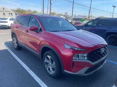 Certified 2023 Hyundai Santa Fe SE AWD/4WD image 4
