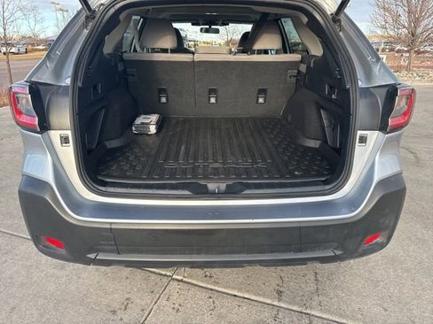 Used 2025 Subaru Outback Premium image 8