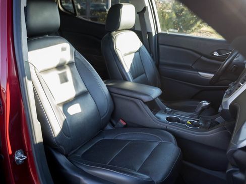 Used 2019 GMC Acadia SLT image 28