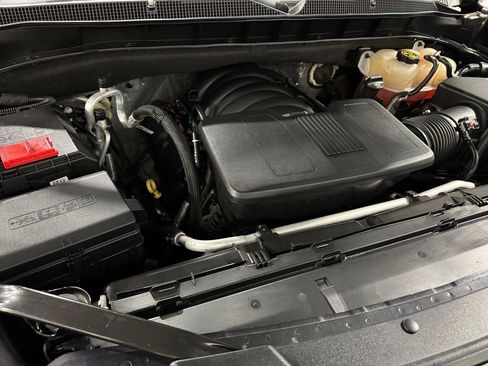 Used 2022 Chevrolet Tahoe Z71 w/ Luxury Package image 42