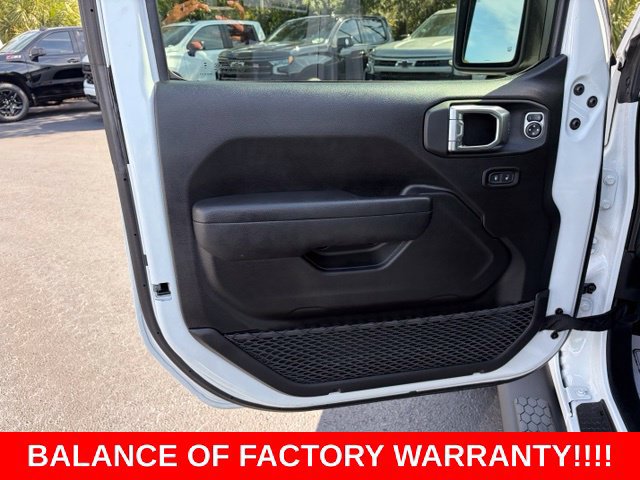 Used 2025 Jeep Wrangler Unlimited Sport AWD/4WD image 12