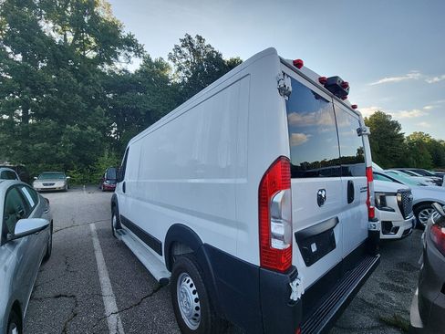 Used 2025 RAM ProMaster 2500 w/ U-Haul Equipment Group FWD image 3