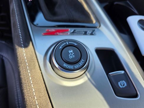 Used 2016 Chevrolet Corvette Stingray Convertible w/ 3LT Preferred Equipment Group image 19