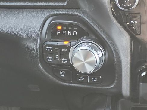 Used 2023 RAM 1500 Laramie image 24