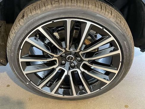 New 2026 Volvo XC90 B6 Plus w/ Protection Package Premier image 13