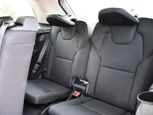 Used 2025 Volvo XC90 B6 Plus AWD/4WD image 18