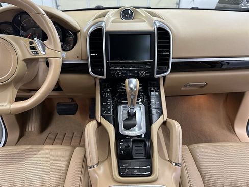 Used 2013 Porsche Cayenne Diesel AWD/4WD image 18