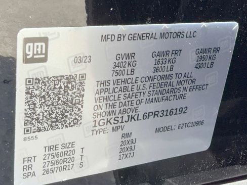 Used 2023 GMC Yukon XL Denali RWD image 32