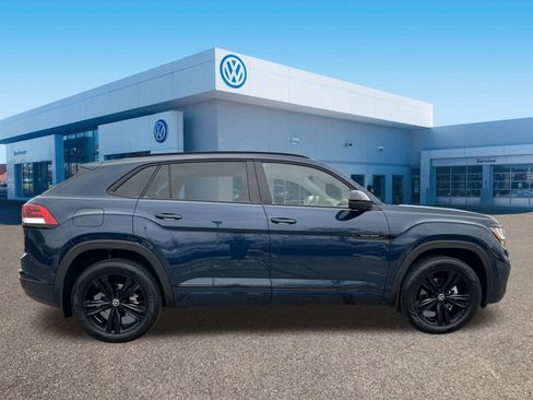 Certified 2023 Volkswagen Atlas Cross Sport SEL R-Line image 8
